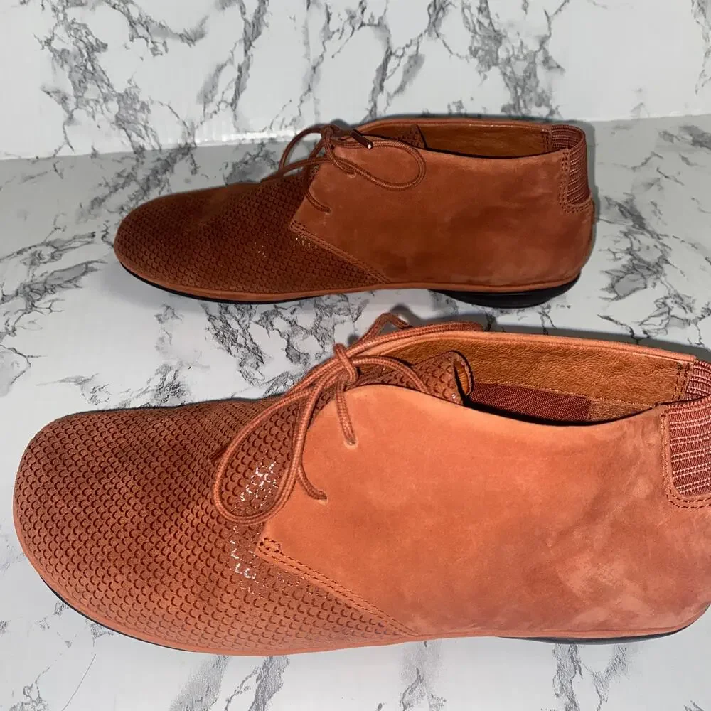 Camper Brown Nubuck Suede Leather Right Lightweight Ankle Booties Size 38 US 8